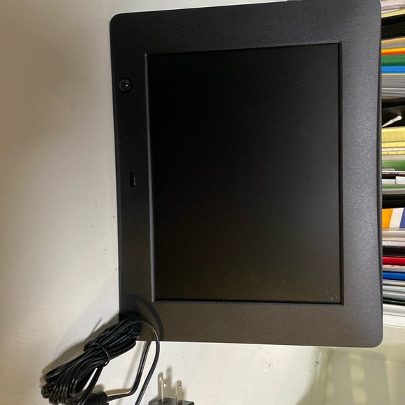 Digital Frame - Picture 1 of 3